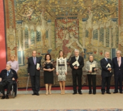 Su Alteza Real la Princesa de Asturias junto a los galardonados con las Medallas de Oro al Mérito en las Bellas Artes